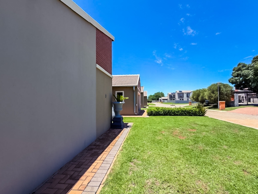 3 Bedroom Property for Sale in Grimbeeck Park North West